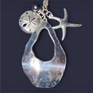 Vantel Pearls Silver Ocean Charm Necklace